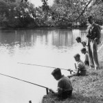 Laissez pêcher les petits enfants (concours de pêche enfants)